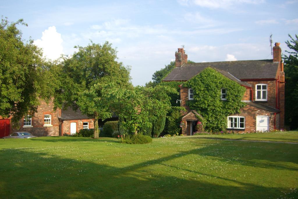 Ash Farm Country House Little Bollington Exterior photo